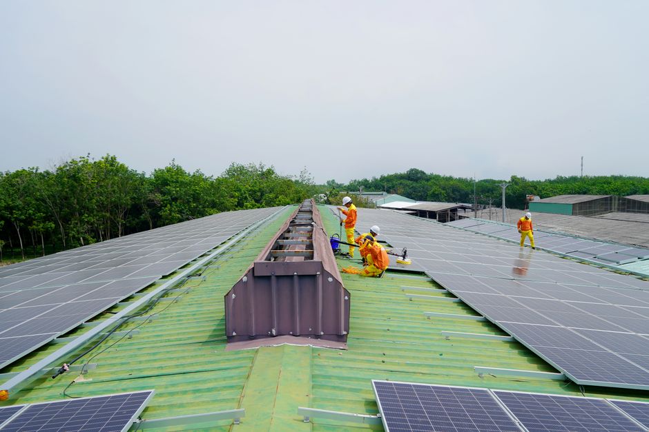 How Bifacial Solar Panels Boost Your System's Power