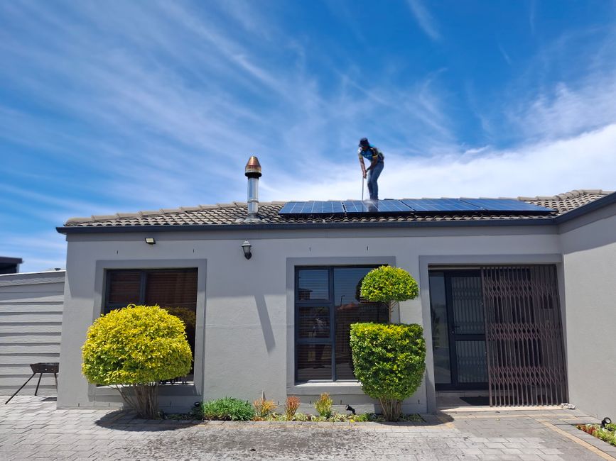 Solar Batteries Are Rising Even as the Federal Tax Credit Is Gone